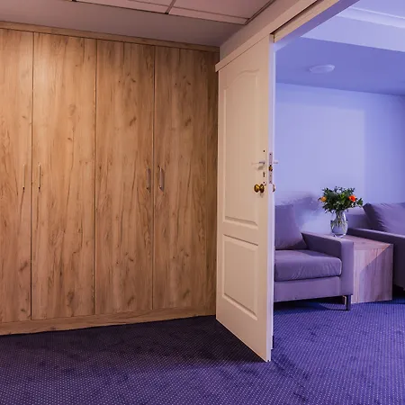 Hotel Belwederski 3*