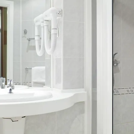 Belwederski 3* Warsaw