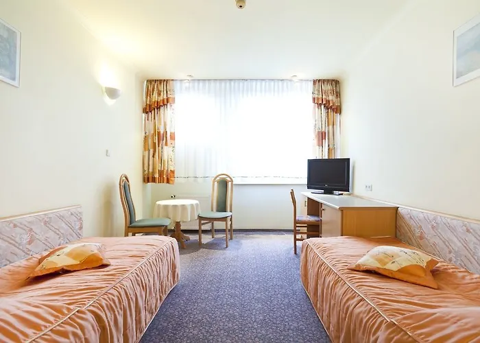 Hotel Belwederski 3*