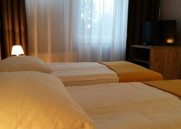 Belwederski 3* Warsaw