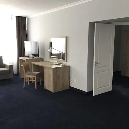 Belwederski 3* Varsóvia